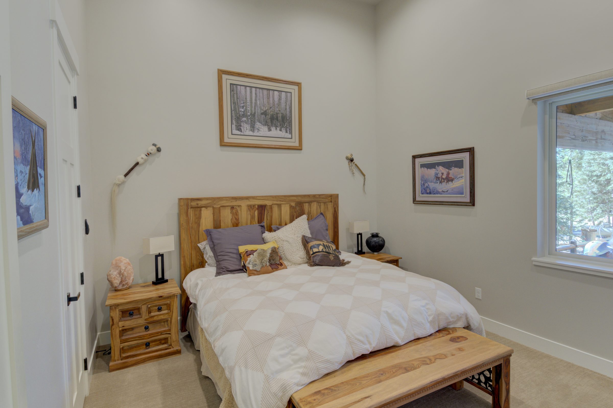 The Uhrhahn — bedroom thumbnail