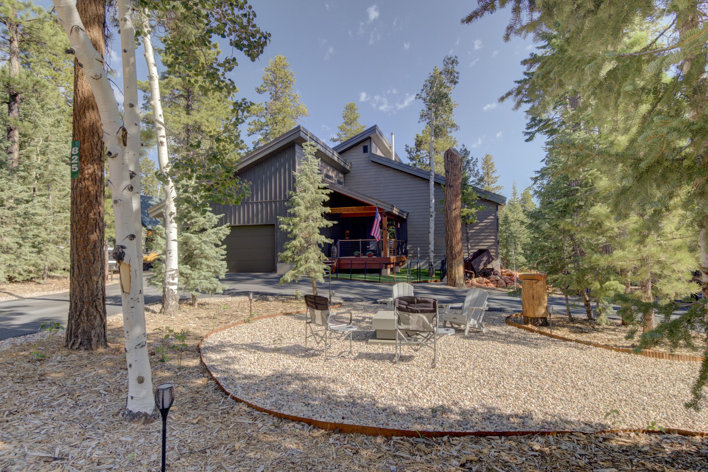 The Uhrhahn — exterior ii thumbnail