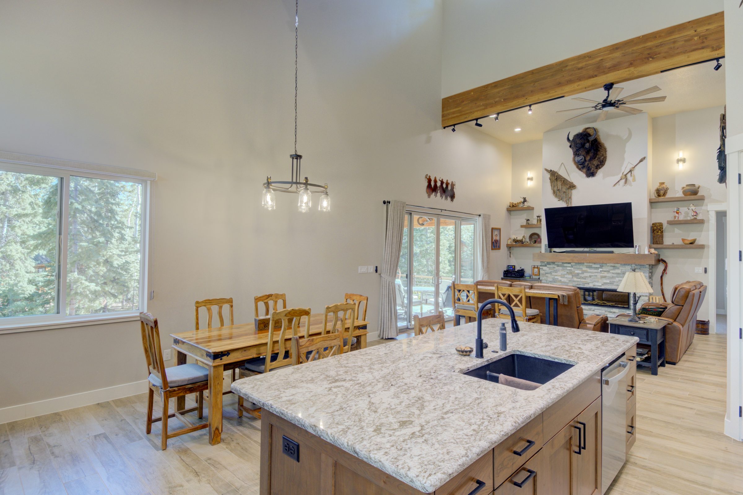 The Uhrhahn — kitchen & dining thumbnail